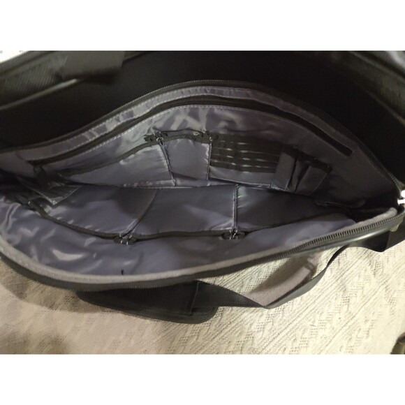 Black Samsonite 1910  Computer Laptop Bag Long Strap Soft Shell Multiple Pockets - Picture 5 of 8